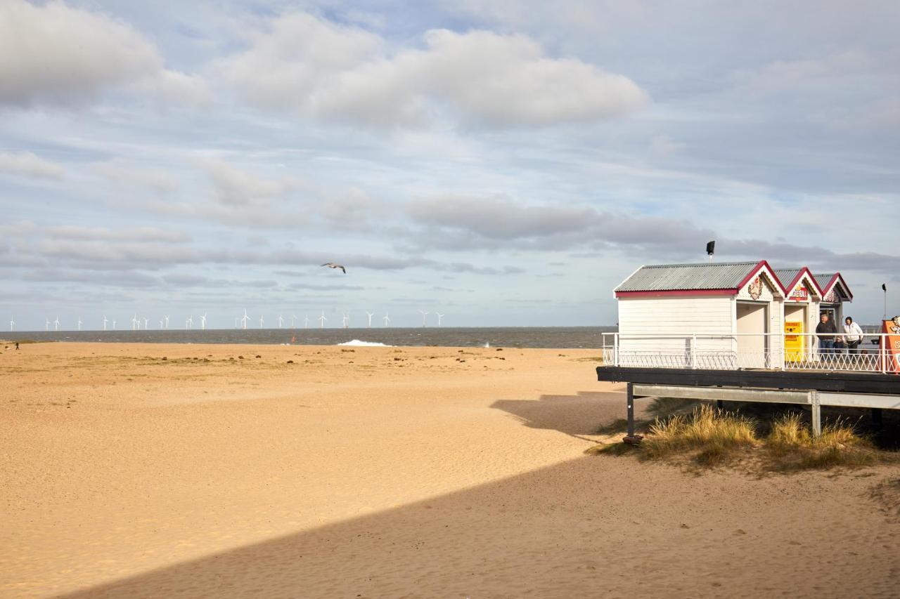 Homely - Great Yarmouth Beach Apartments エクステリア 写真